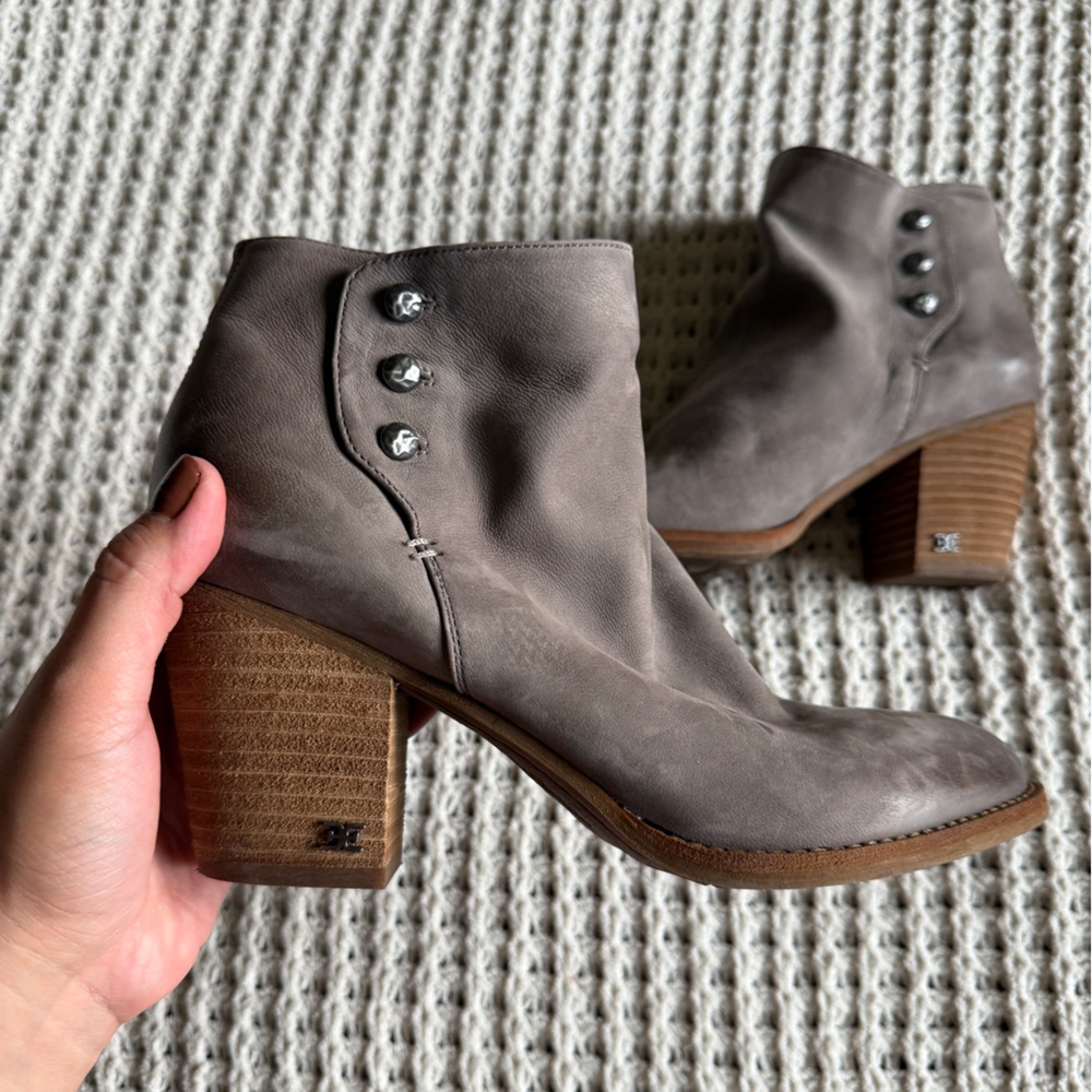 Sam Edelman Taupe Soft Leather Block Heel Ankle Booties Almond Toe size 8.5